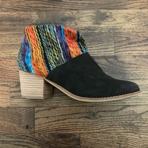 NWOT - TOMS BROWN BOOTIES WITH YARN ACCENTS - 7.5